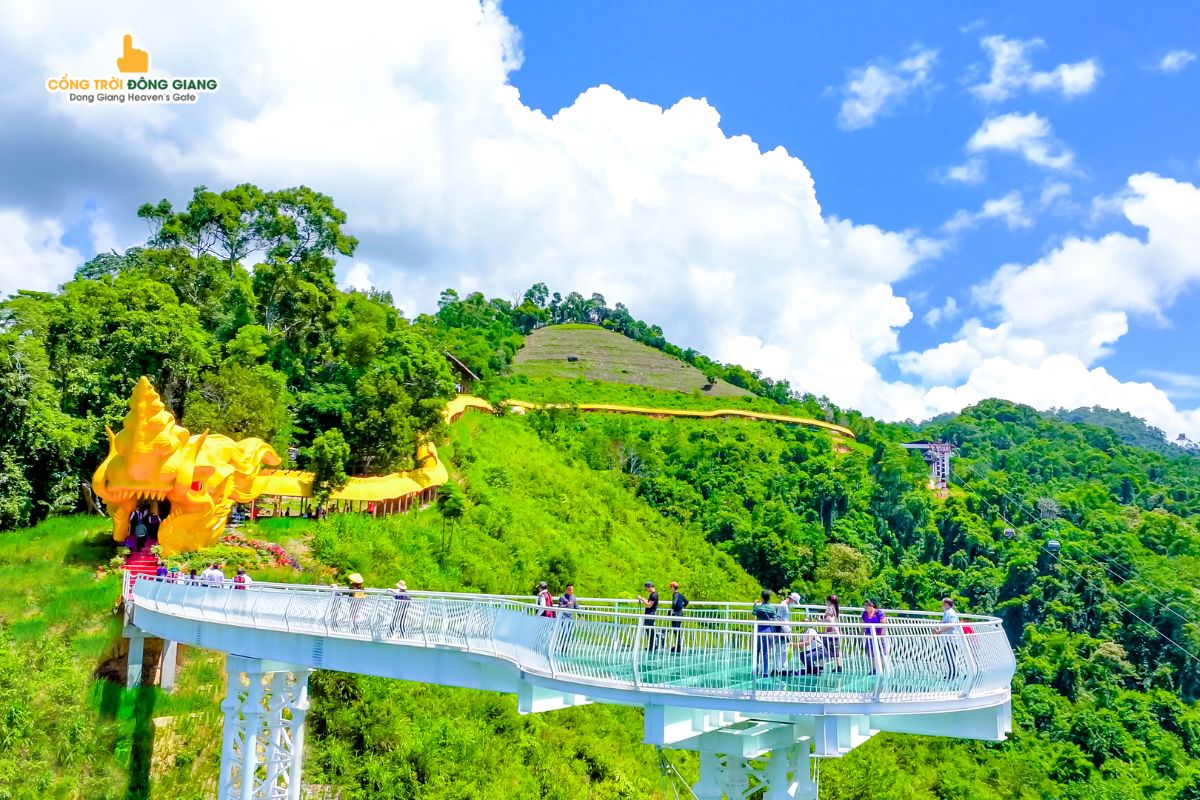 Cầu Kính Ngọc Rồng Cổng Trời Đông Giang - “Kỳ Quan Trên Mây” Giữa Đại Ngàn