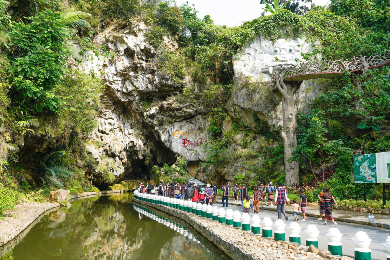  Cổng trời
