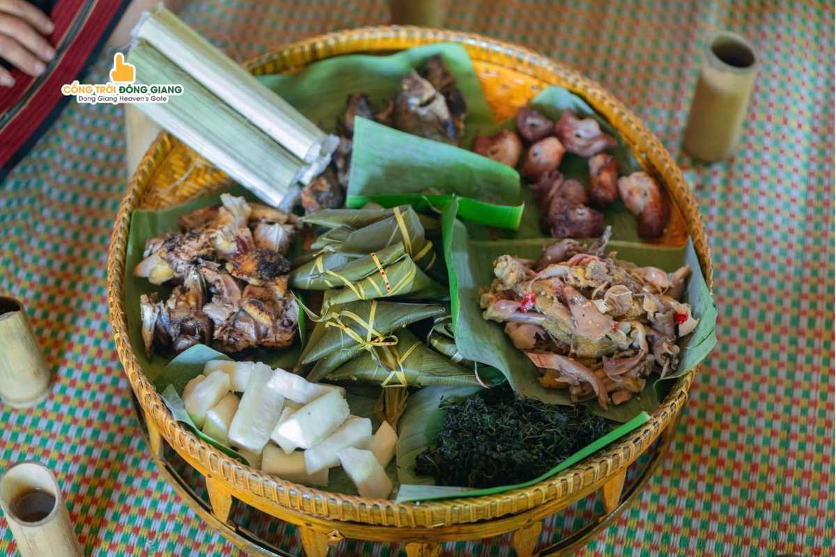 Trang phục của người Cơ Tu